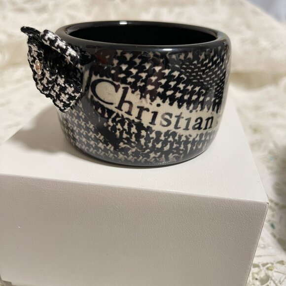 Authentic DIOR Vintage Houndstooth Resin Bangle Bracelet with Box - Picture 9 of 15